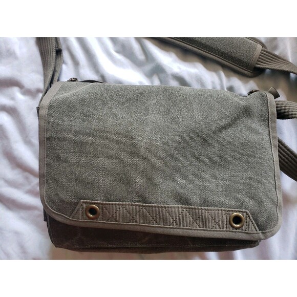 Think Tank Photo Retrospective 7M Shoulder Bag for Cameras NEW #754108 Pinestone - Picture 2 of 13